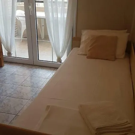 Elpida