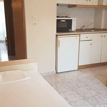 Elpida * Kallithea (Chalkidiki)