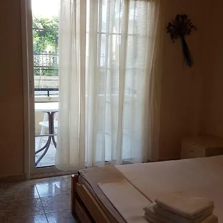 Elpida Hotel