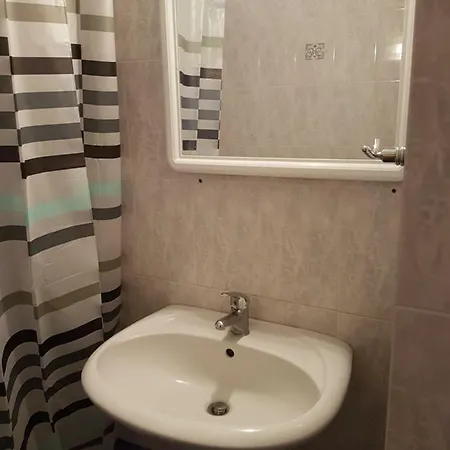 Elpida Otel *
