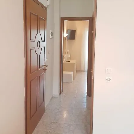 Elpida Hotel *